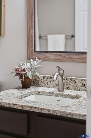 9128 Baybrook Circle, Lincoln, NE 68516