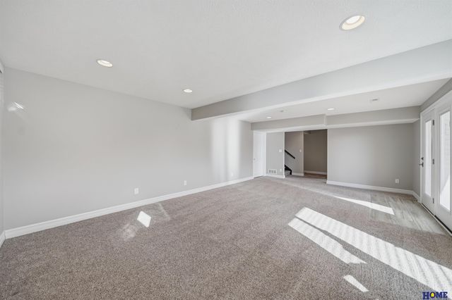 9128 Baybrook Circle, Lincoln, NE 68516