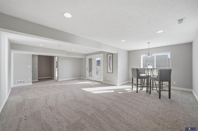 9128 Baybrook Circle, Lincoln, NE 68516