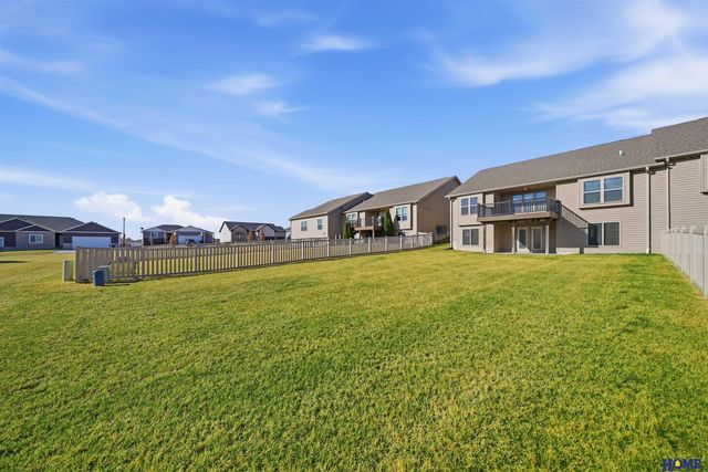 9128 Baybrook Circle, Lincoln, NE 68516