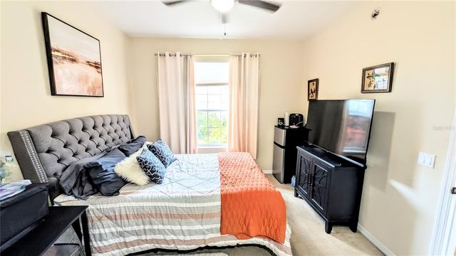 5687 KEY LARGO COURT 5687, Bradenton, FL 34203