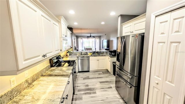 5687 KEY LARGO COURT 5687, Bradenton, FL 34203