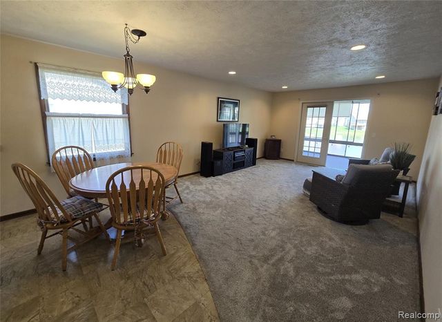 7044 Springtree Lane, Grand Rapids, MI 49548