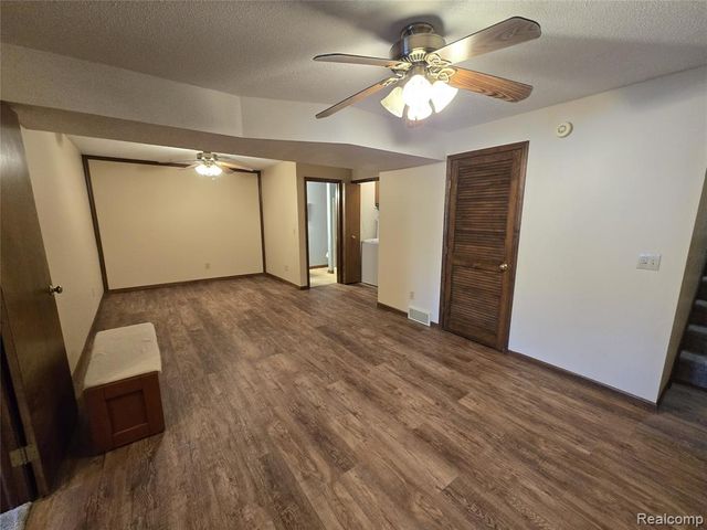 7044 Springtree Lane, Grand Rapids, MI 49548