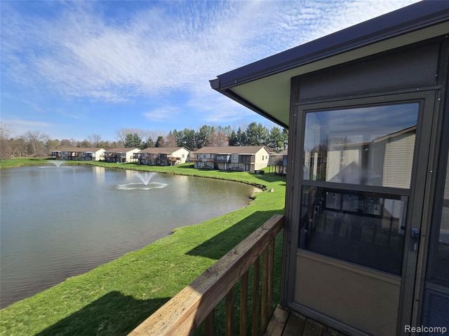 7044 Springtree Lane, Grand Rapids, MI 49548