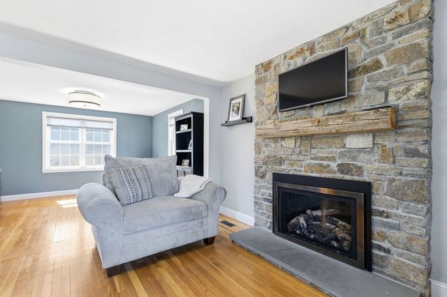 103 Belmont St, Weymouth, MA 02188