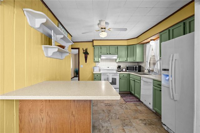 128 Garden Street, Geneva City, NY 14456