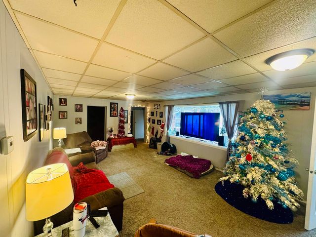 2403 E main Street, Westfrank, IL 62896