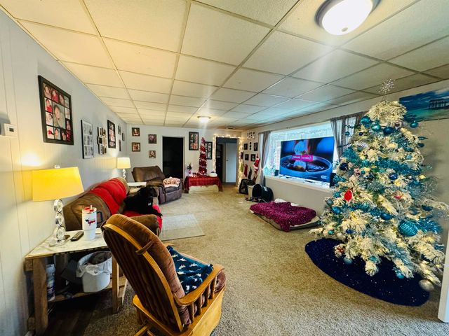 2403 E main Street, Westfrank, IL 62896