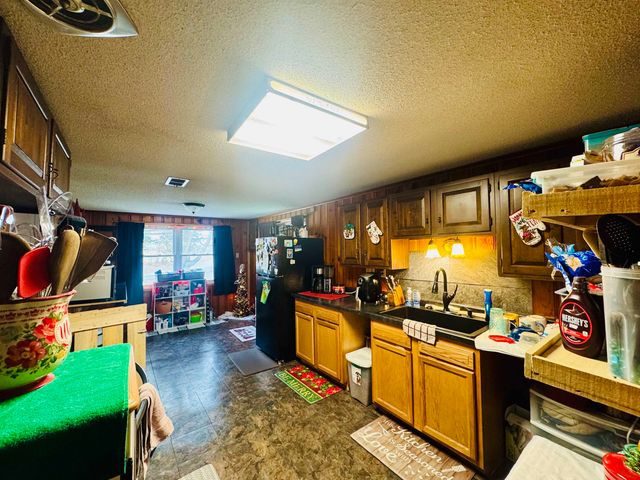 2403 E main Street, Westfrank, IL 62896