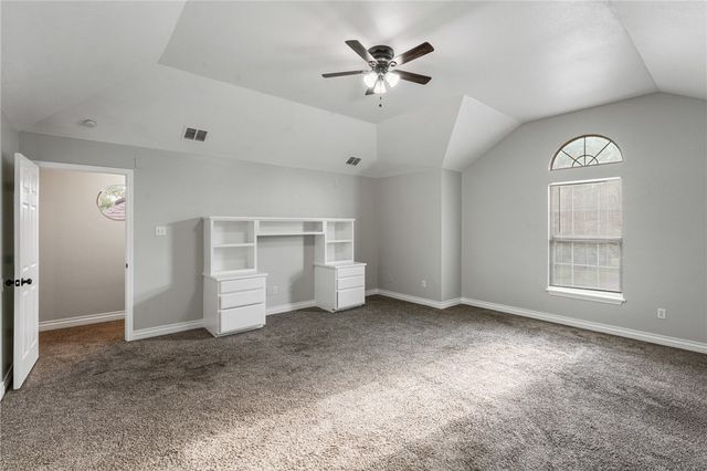 104 Saint Andrews St, Rockport, TX 78382