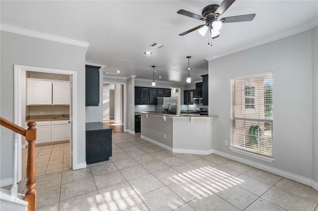 104 Saint Andrews St, Rockport, TX 78382