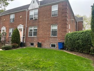 208-08 39 Avenue 1, Bayside, NY 11361