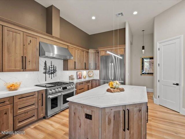 8 High Camp Court, Washoe Valley, NV 89704