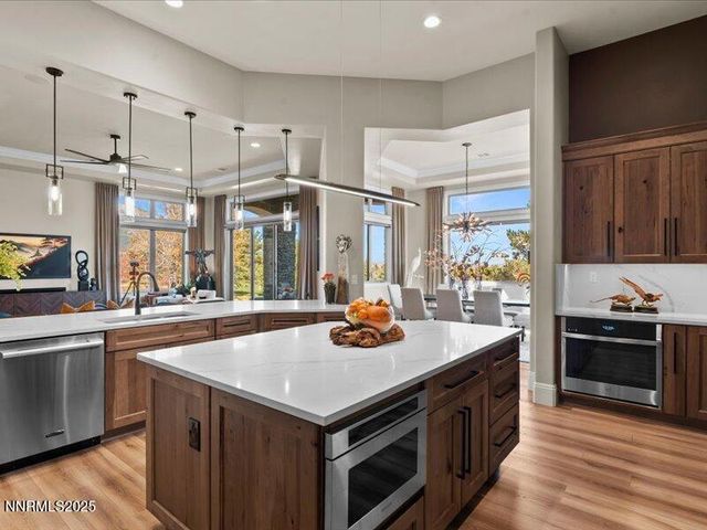 8 High Camp Court, Washoe Valley, NV 89704