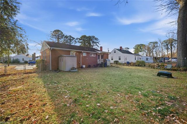 21 Sidney PL, Newport News, VA 23601