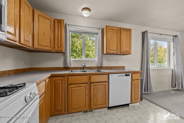 10840 Stroganof Drive, Anchorage, AK 99507
