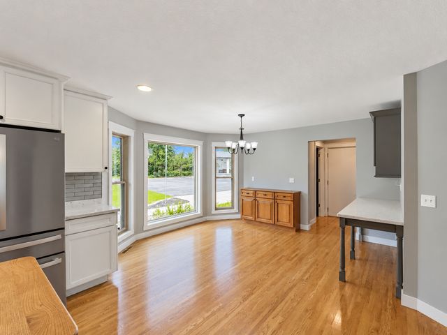 3015 Valleywood Drive SW, Rochester, MN 55902