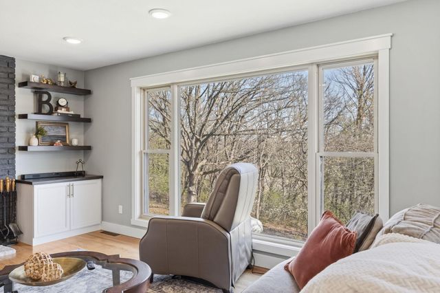 3015 Valleywood Drive SW, Rochester, MN 55902