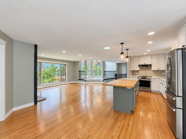 3015 Valleywood Drive SW, Rochester, MN 55902