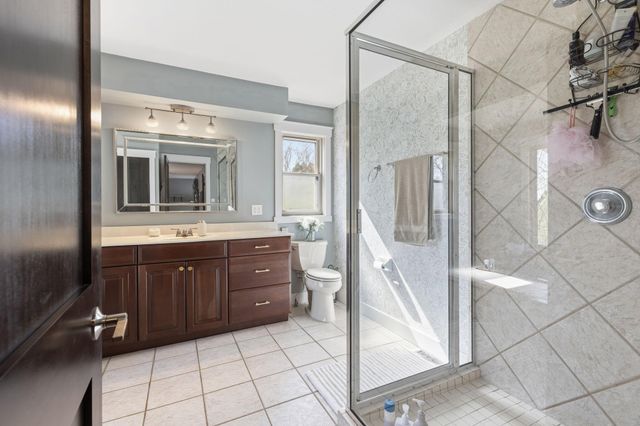 3015 Valleywood Drive SW, Rochester, MN 55902