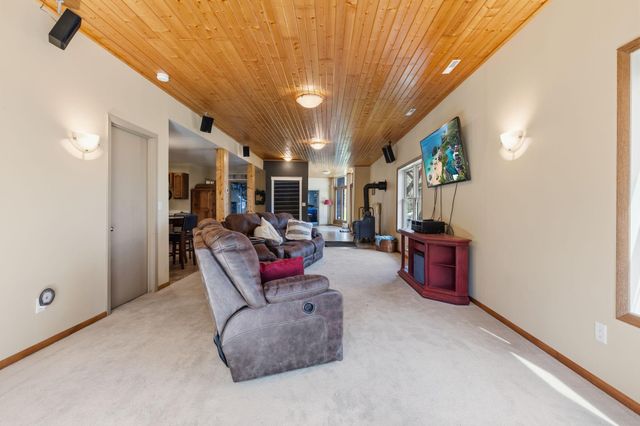 3015 Valleywood Drive SW, Rochester, MN 55902