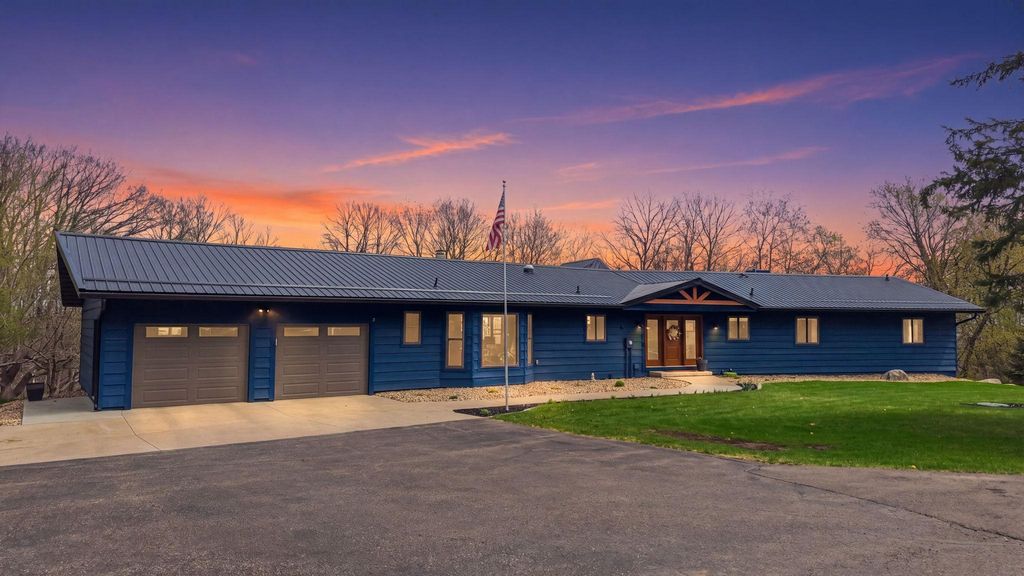 3015 Valleywood Drive SW, Rochester, MN 55902