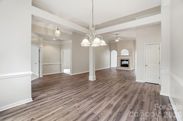 7125 Sedgebrook Drive W, Stanley, NC 28164