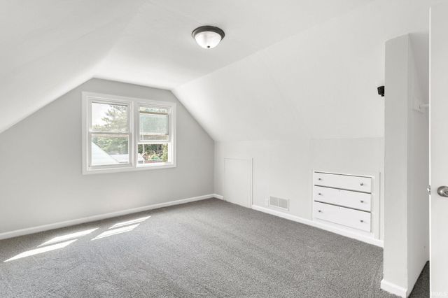 4606 Meadow Lane, South Bend, IN 46619