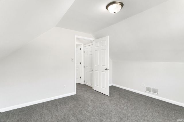 4606 Meadow Lane, South Bend, IN 46619