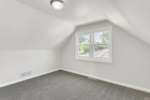 4606 Meadow Lane, South Bend, IN 46619