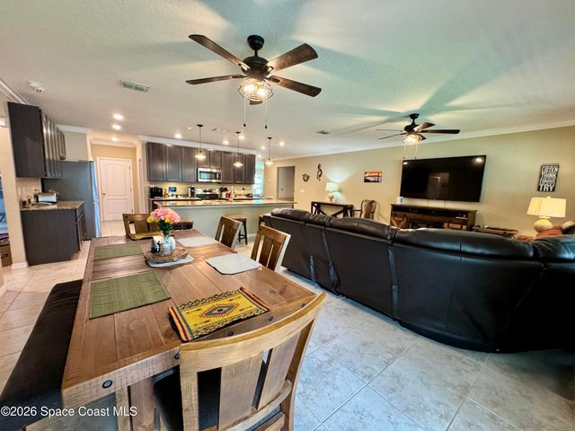 8066 104th Avenue, Vero Beach, FL 32967