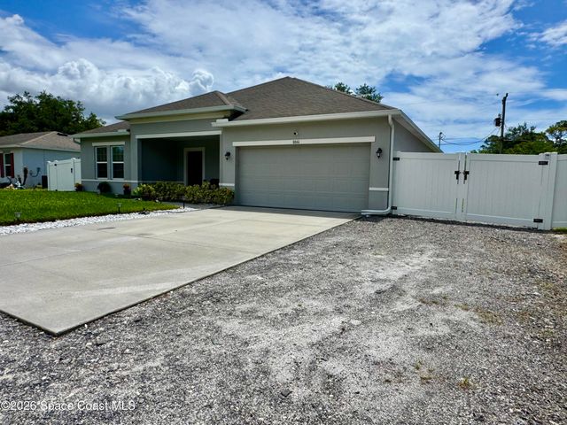 8066 104th Avenue, Vero Beach, FL 32967