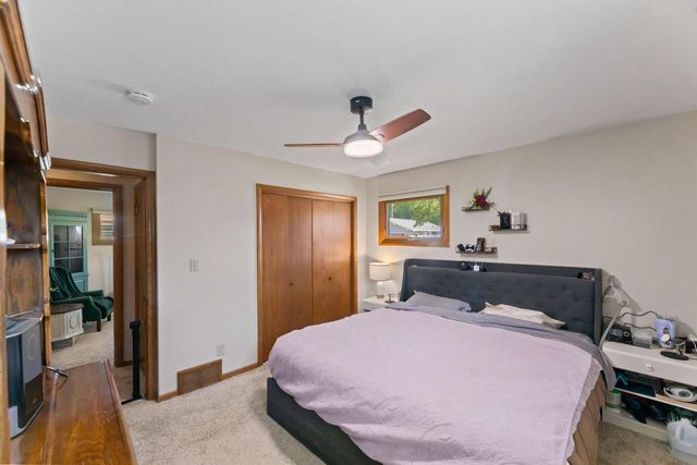445 E Harvard STREET, Oconomowoc, WI 53066