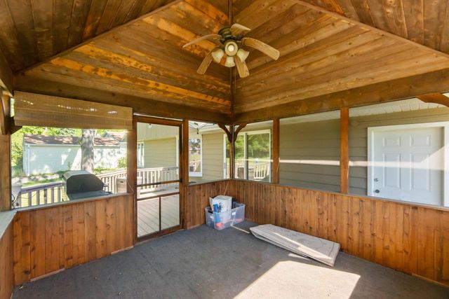 445 E Harvard STREET, Oconomowoc, WI 53066