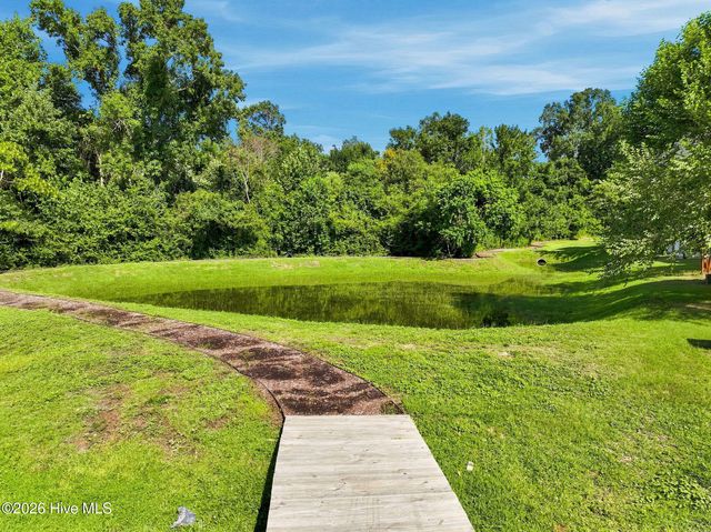 7228 Maple Leaf Drive, Wilmington, NC 28411