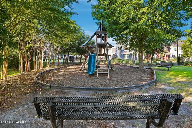 7228 Maple Leaf Drive, Wilmington, NC 28411