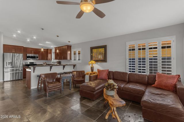4817 E SWILLING Road, Phoenix, AZ 85054