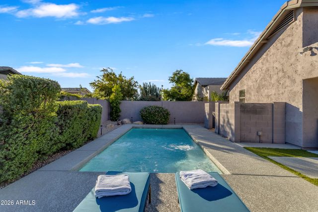 4817 E SWILLING Road, Phoenix, AZ 85054