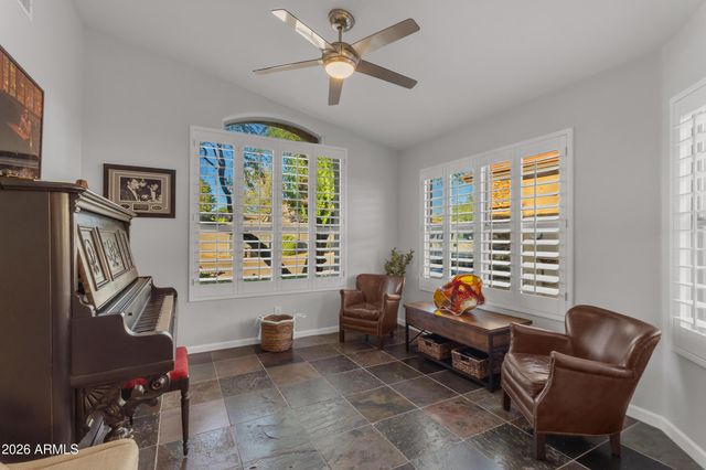 4817 E SWILLING Road, Phoenix, AZ 85054