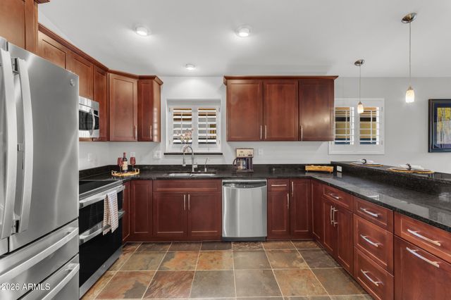 4817 E SWILLING Road, Phoenix, AZ 85054