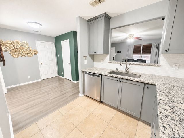 9643 SEKULA DR, San Antonio, TX 78250