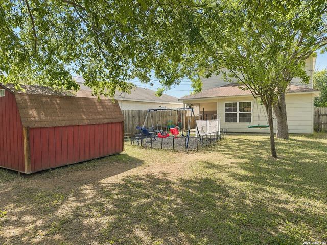 9643 SEKULA DR, San Antonio, TX 78250