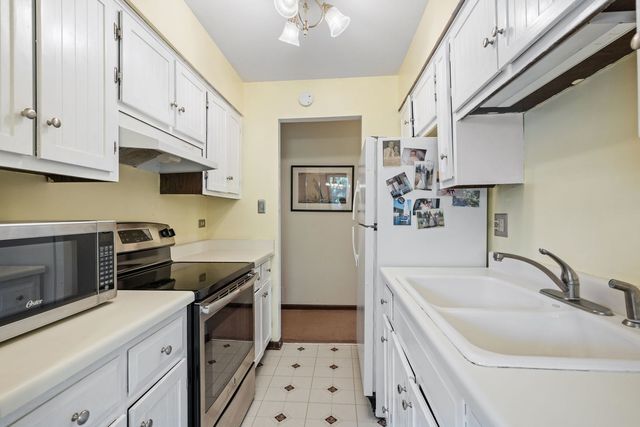 948 A SHETLAND Drive, Frankfort, IL 60423