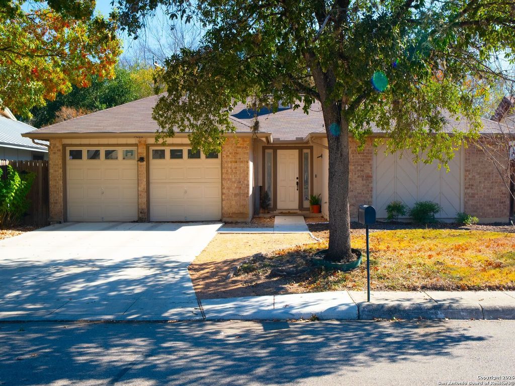 14022 Tree Crossing, San Antonio, TX 78247