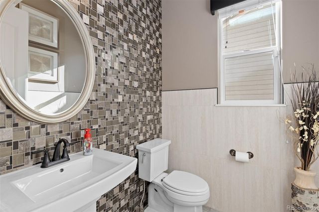 1060 Sandstone Circle, Erie, CO 80516