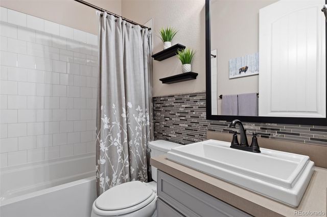 1060 Sandstone Circle, Erie, CO 80516