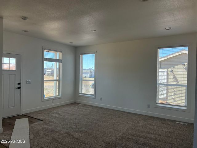 20605 E CONESTOGA Drive, Mayer, AZ 86333