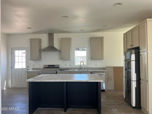 20605 E CONESTOGA Drive, Mayer, AZ 86333