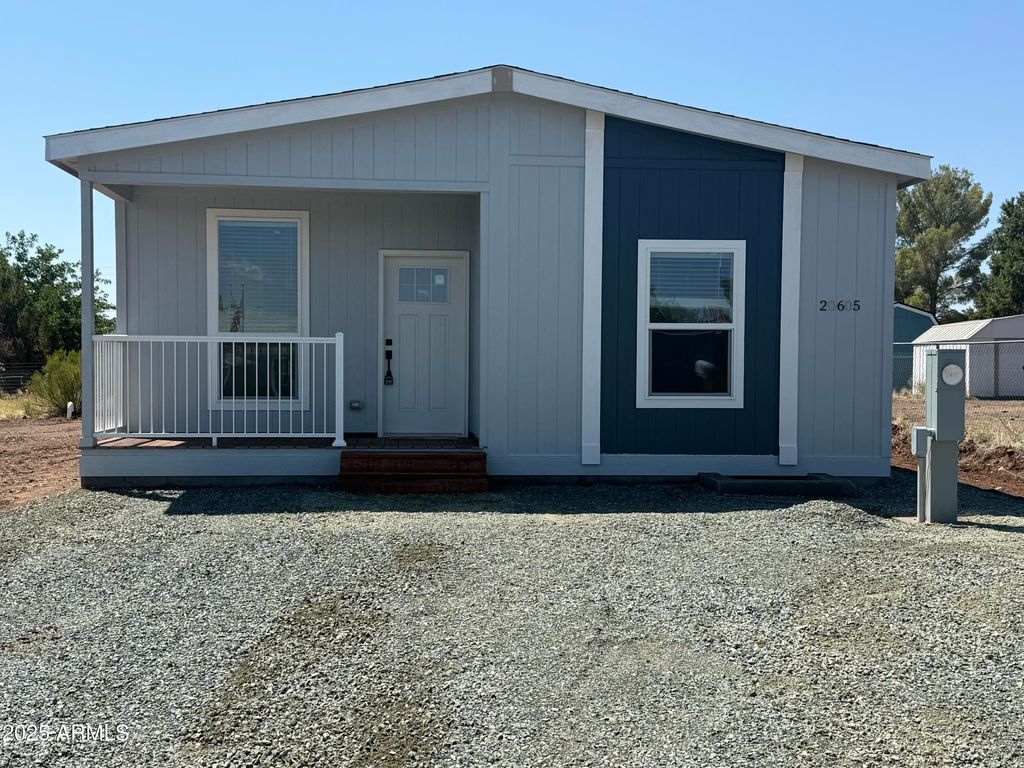 20605 E CONESTOGA Drive, Mayer, AZ 86333